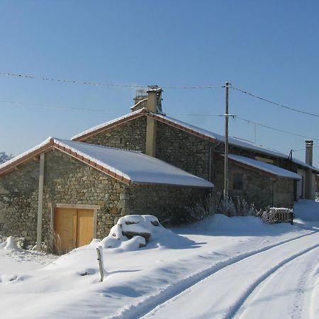 La Ferme Des Genets Bed & Breakfast Medeyrolles Dış mekan fotoğraf